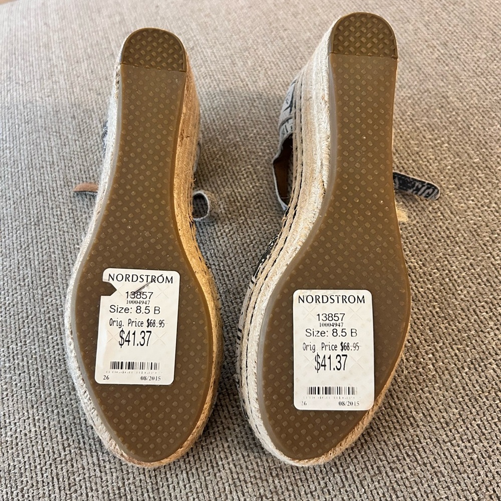 Tom Wedges - Picture 2 of 2